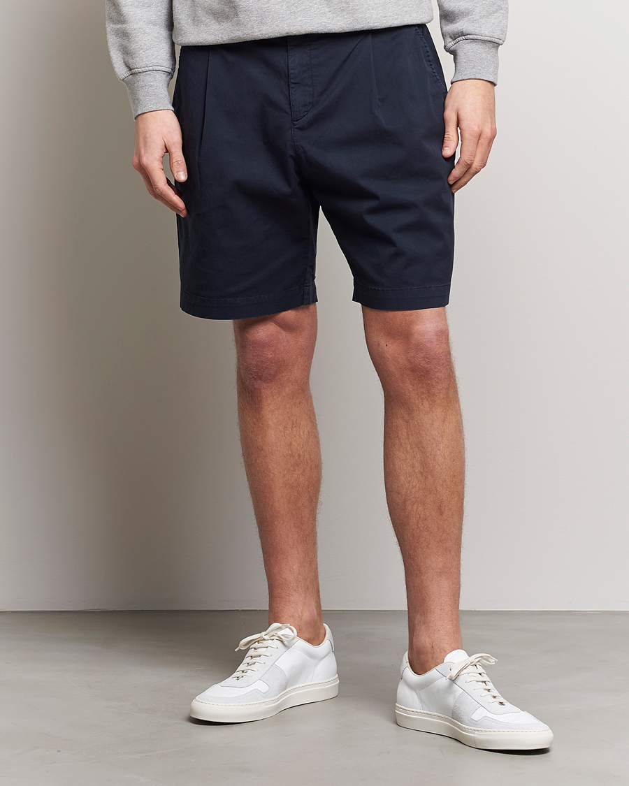 Herren | Best of British | Sunspel | Pleated Stretch Cotton Twill Shorts Navy