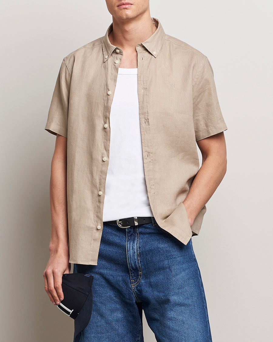 Herren | Aktuelle Marken | LES DEUX | Kris Short Sleeve Linen Shirt Dark Sand
