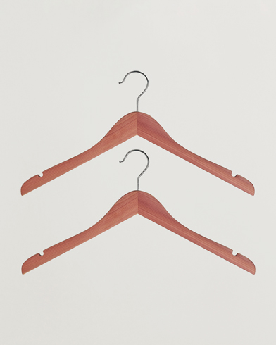  2-Pack Cedar Wood Shirt Hangers 