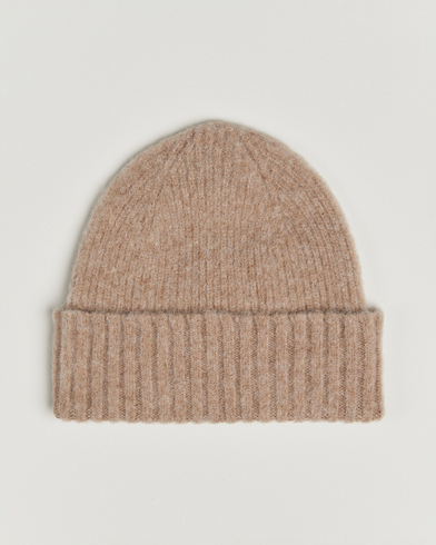 Robert Mackie Rona Ribbed Shaggy Lambswool Beanie Sand – Beige