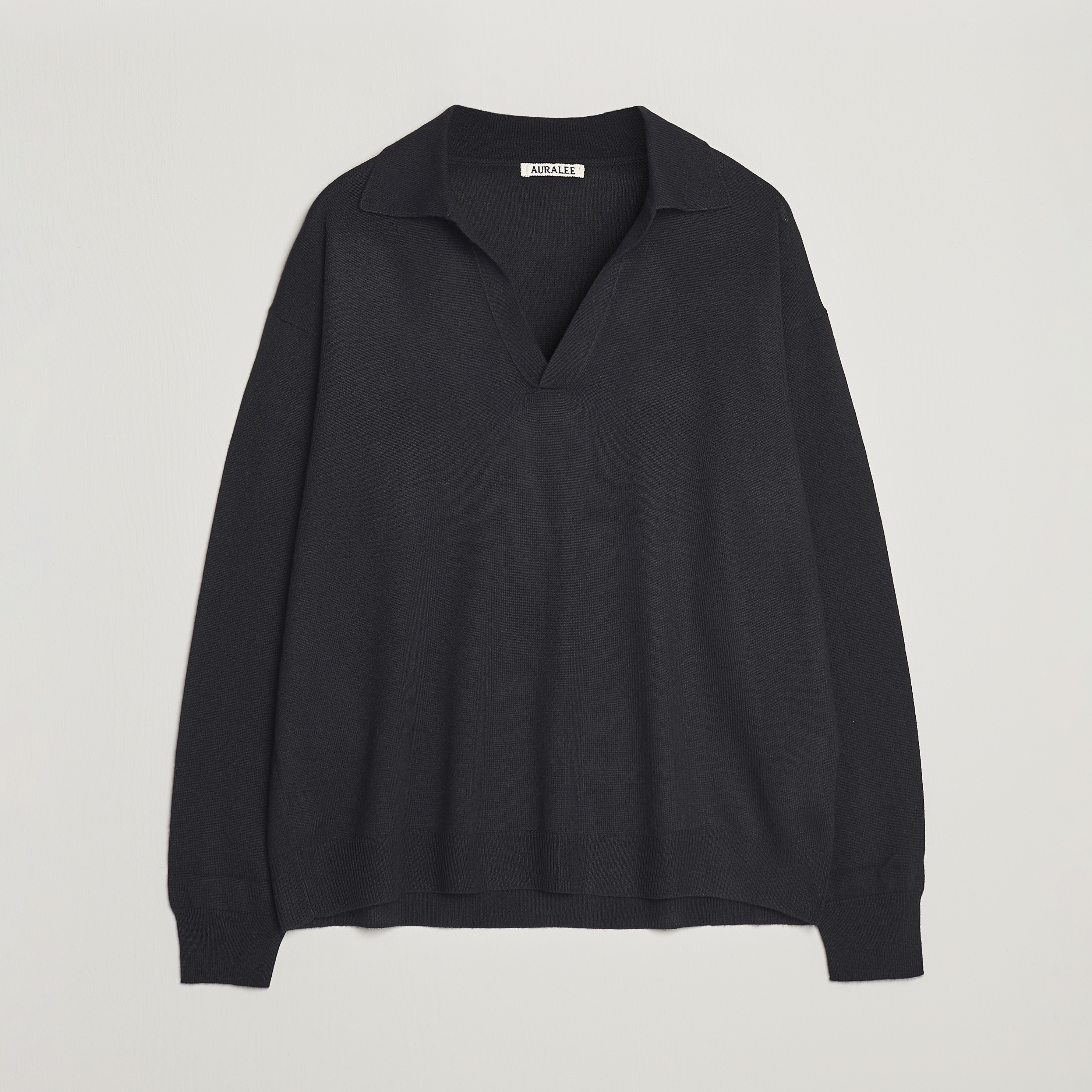 Auralee Cashmere/Silk Skipper Polo Black bei Care of Carl