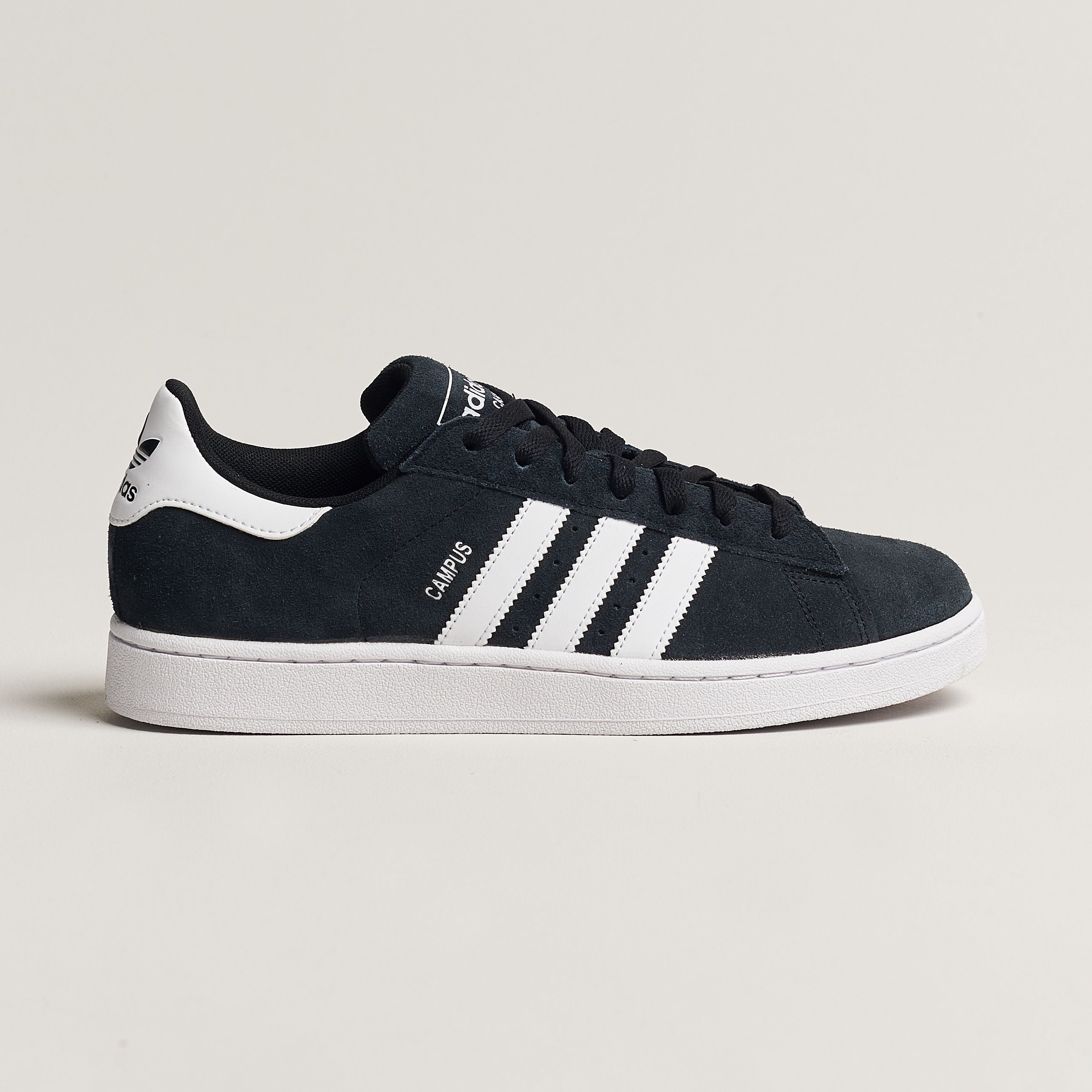 Black suede addidas online