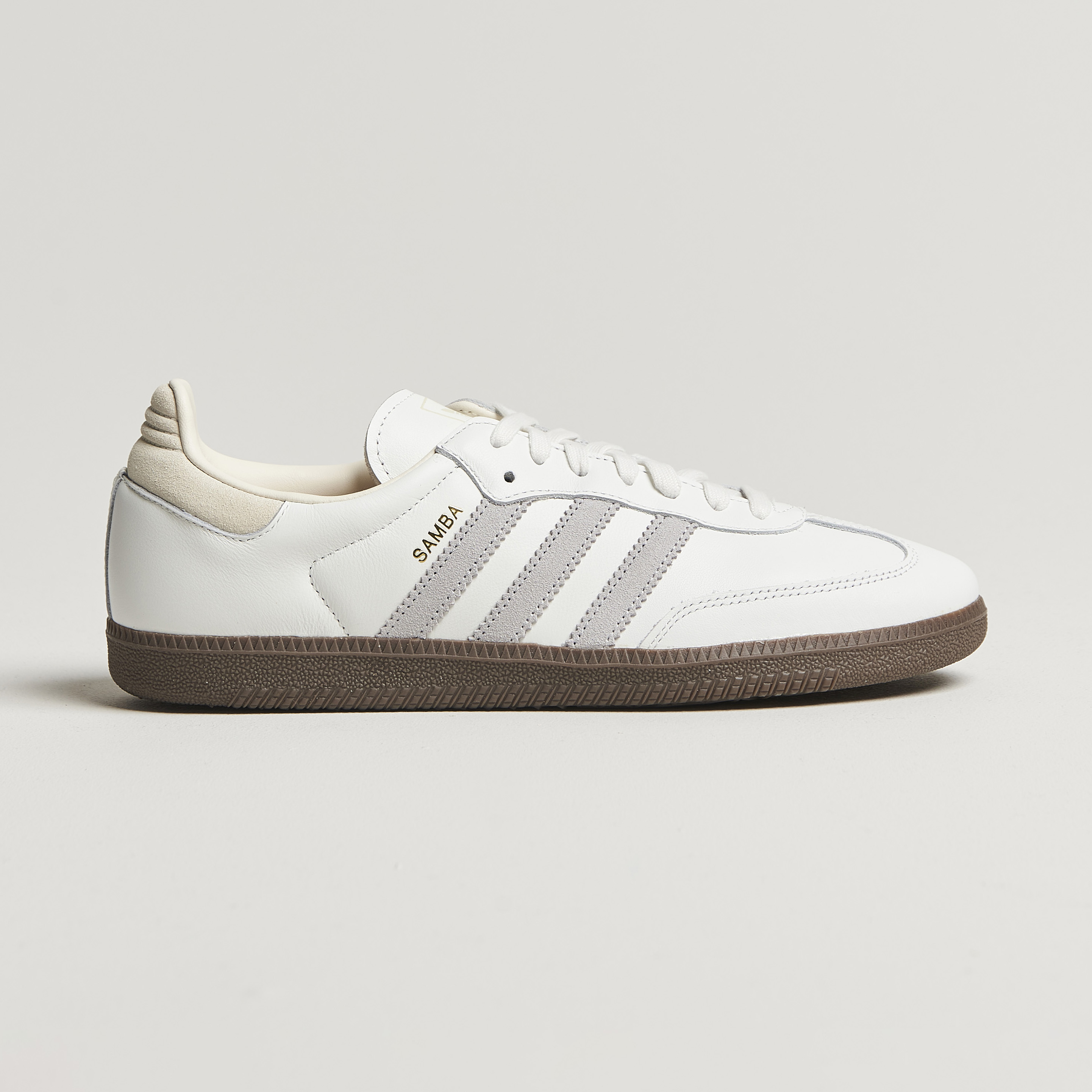 Adidas off white collab hotsell