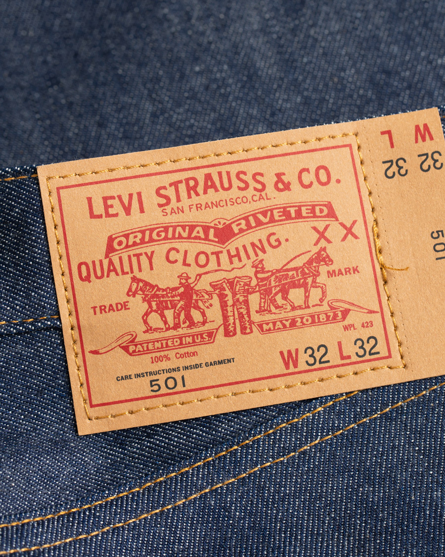 Levi s Vintage Clothing 1976 Straight Fit 501 Rigid Jeans Blue bei CareOfCa