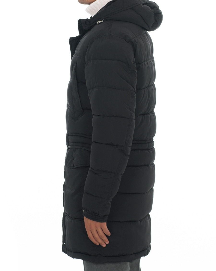 Black lightweight puffer coat online