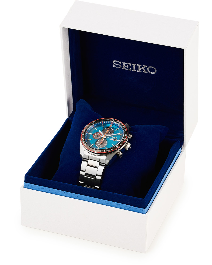 Seiko Solar Chronograph 43mm Steel Light Blue Dial bei Care of Carl