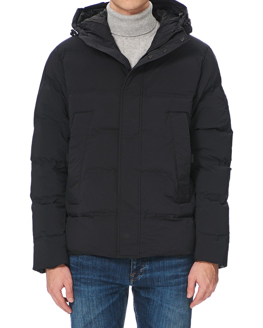 Tommy hilfiger black stretch hooded hot sale bomber jacket