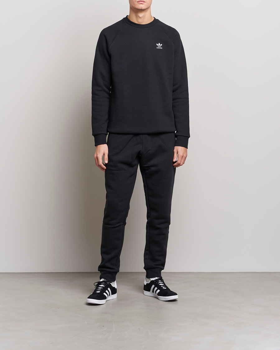 Adidas trefoil sweatshirt black best sale