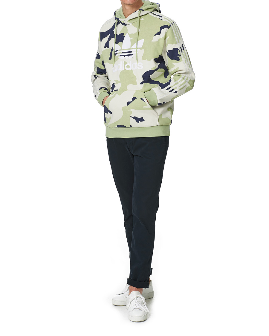 adidas Originals Camo Hoodie Camo bei Care of Carl