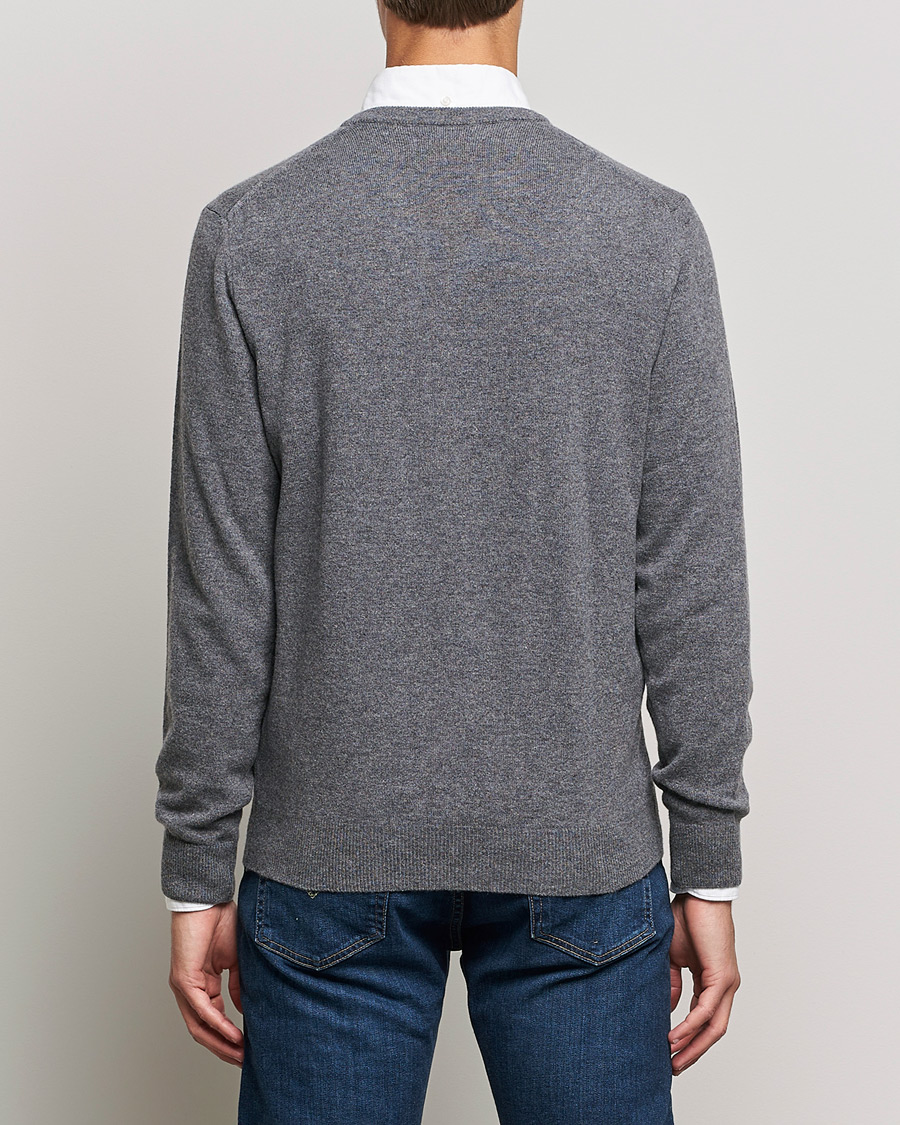 GANT Lambswool V-Neck Care of Pullover bei Dark Melange Carl Grey