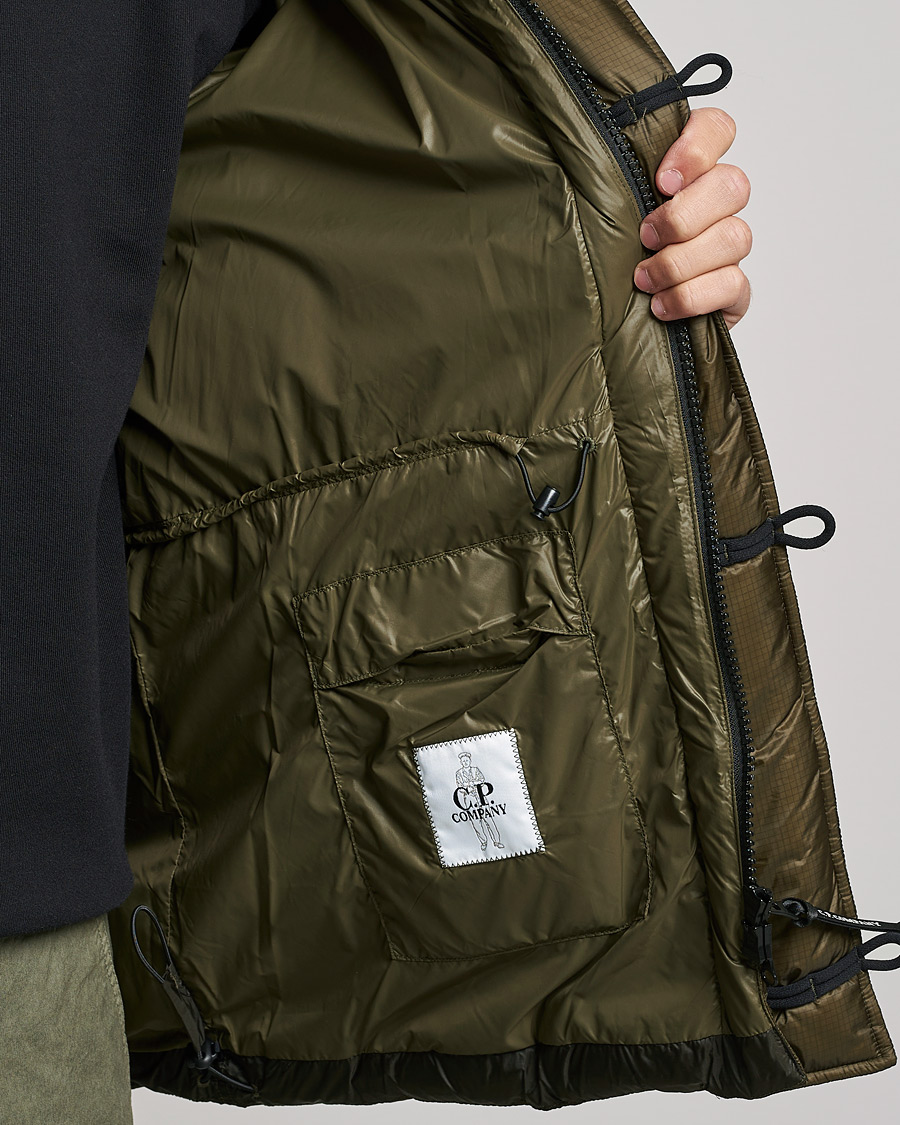 cp company dd shell black down padded jacket