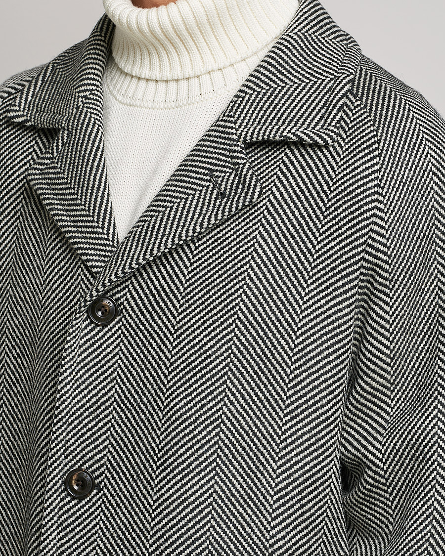 L.B.M. 1911 Herringbone Raglan Wool Coat Black White bei Care of Carl