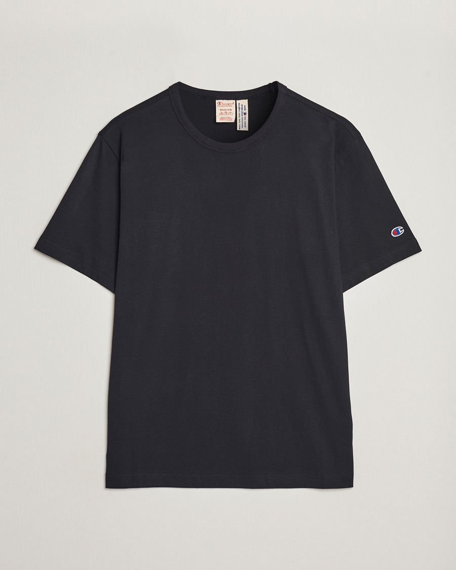 Black crew neck shirt online