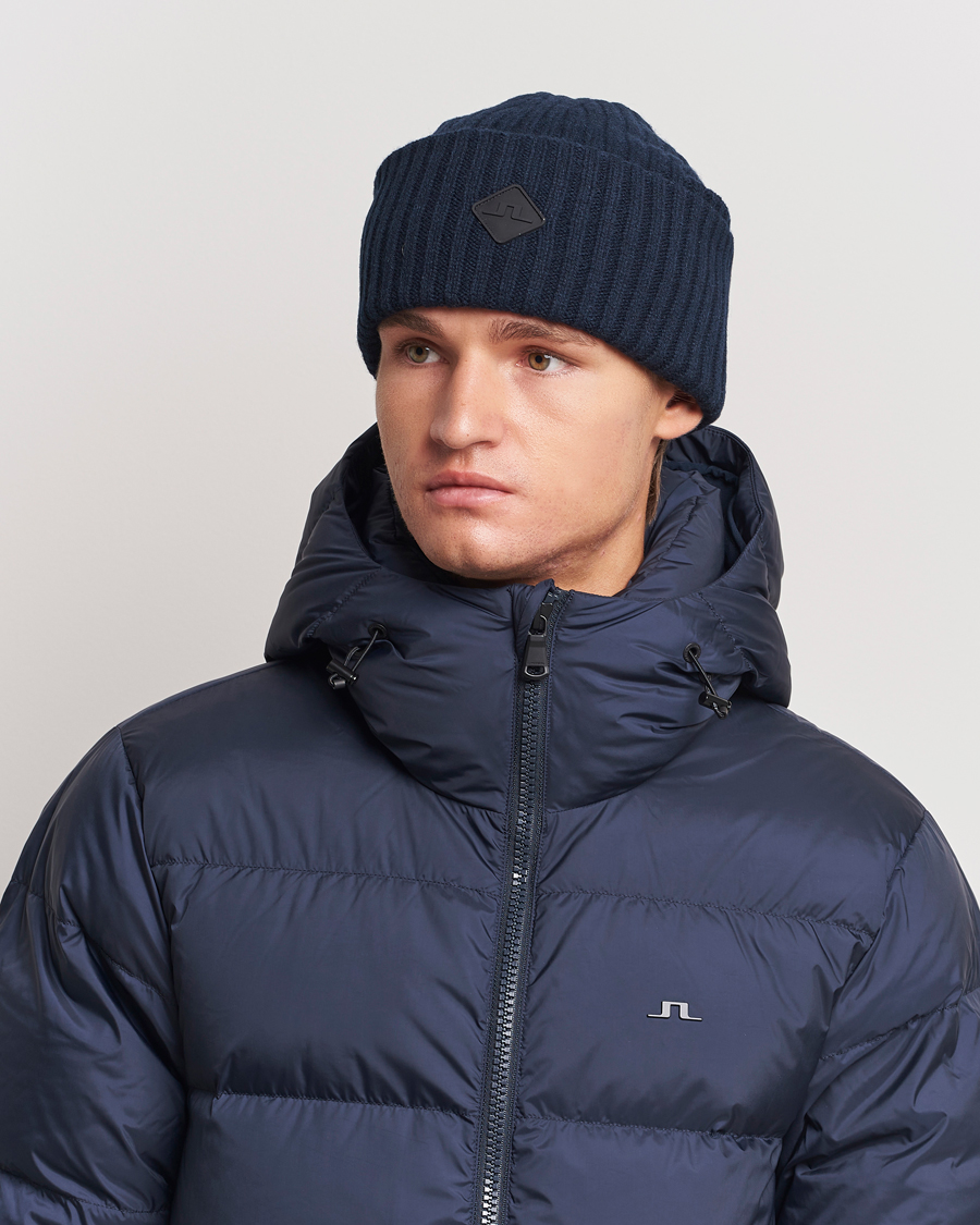 Lacoste Wool Knitted Beanie Navy bei Care of Carl