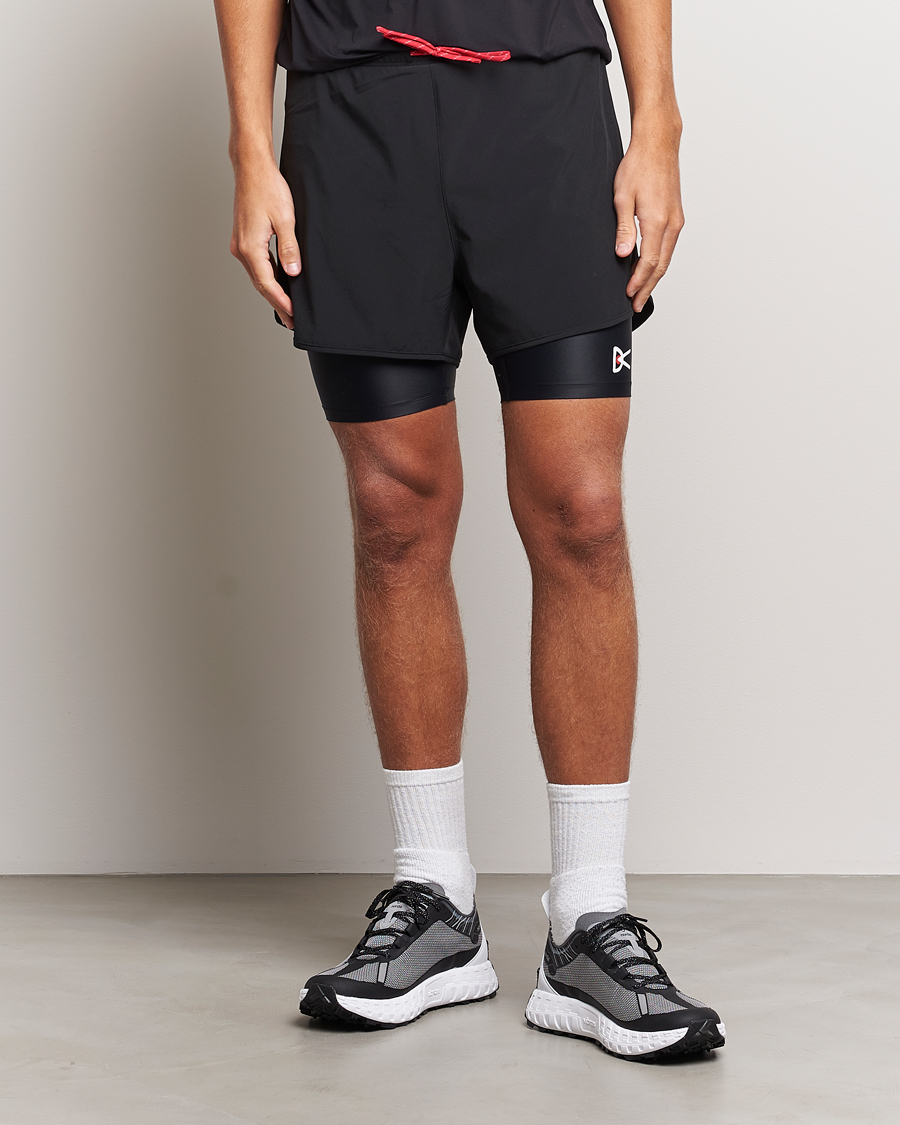 Herren | Funktionsshorts | District Vision | Layered Pocketed Trail Shorts Black