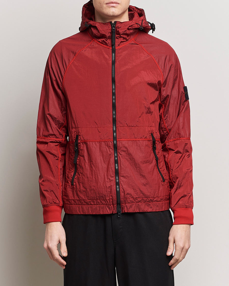 Herren |  | Stone Island | Nylon Metal Hooded Jacket Red