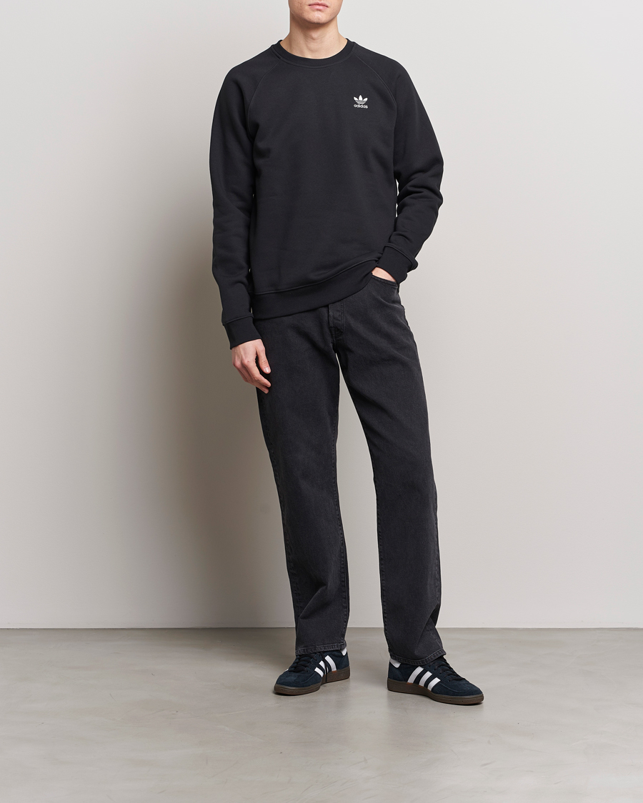 Adidas originals essential crew sweatshirt hotsell