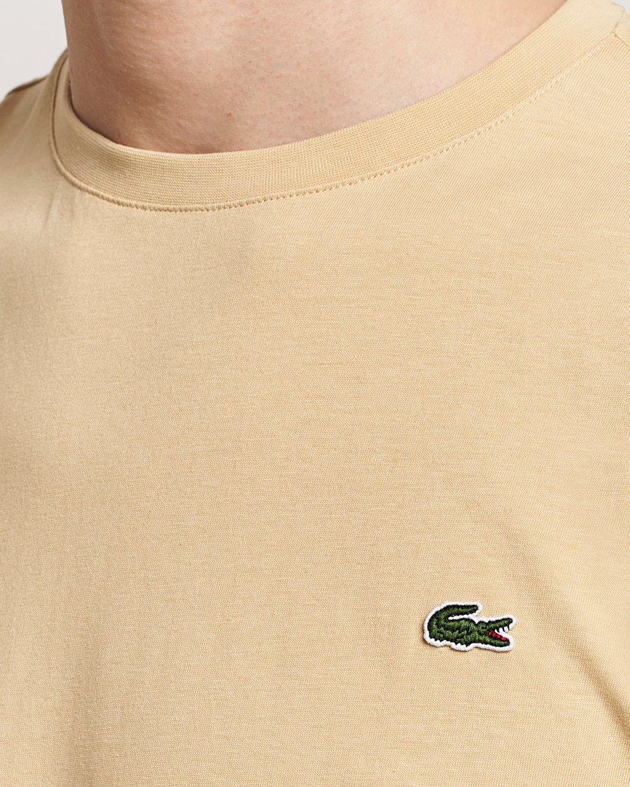 Lacoste t hot sale shirt beige