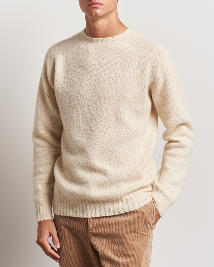 Herren |  | Harley Of Scotland | Brushed Supersoft Lambswool Crewneck Cream