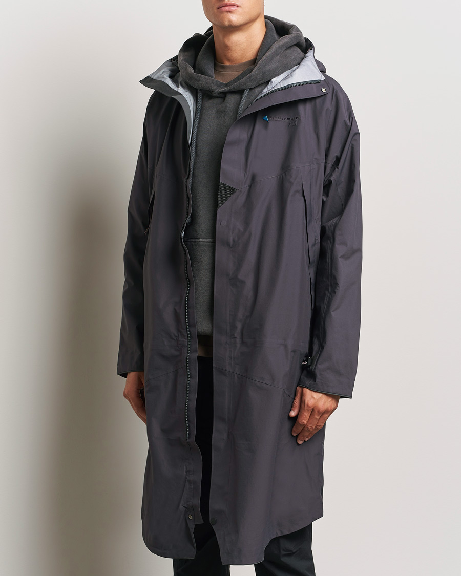 Herren | Outdoorjacken | Klättermusen | Syr Waterproof Hood Parka Raven