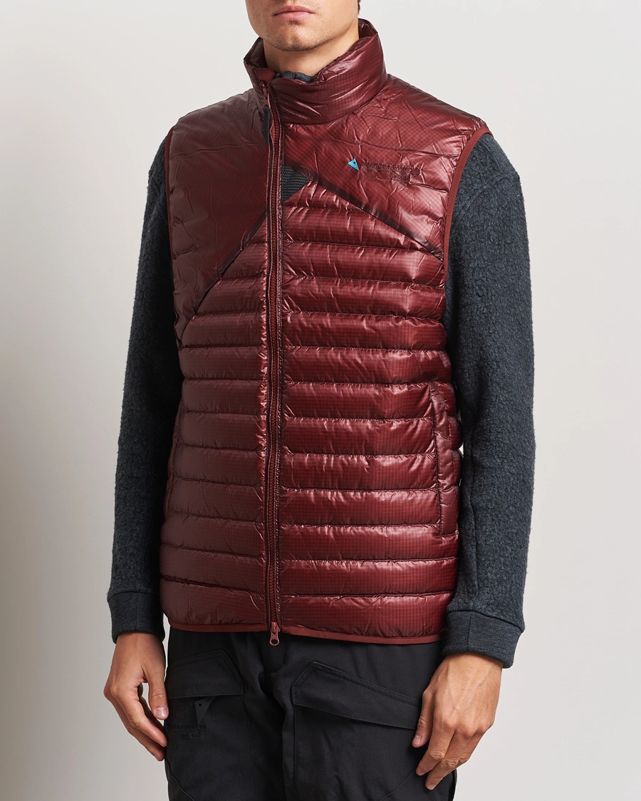 Herren |  | Klättermusen | Lopt Lightweight Down Vest Madder Red