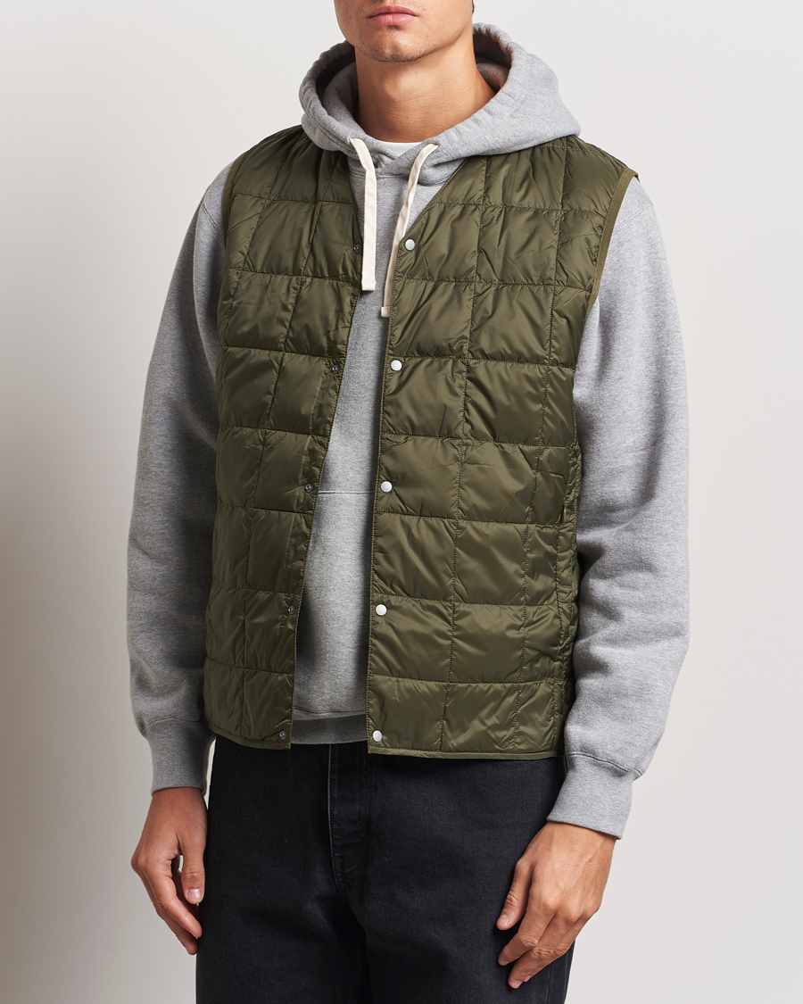 Herren |  | TAION | V-Neck Lightweight Down Vest Dark Olive