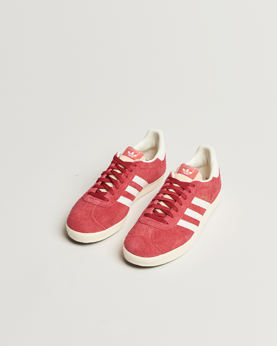 adidas Originals Gazelle Sneaker Red