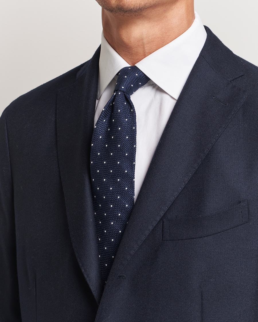 Herren |  | Amanda Christensen | Silk Grenadine Dot 8cm Tie Navy