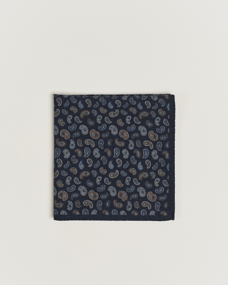 Herren |  | Amanda Christensen | Wool Flannel Printed Paisley Pocket Square Navy