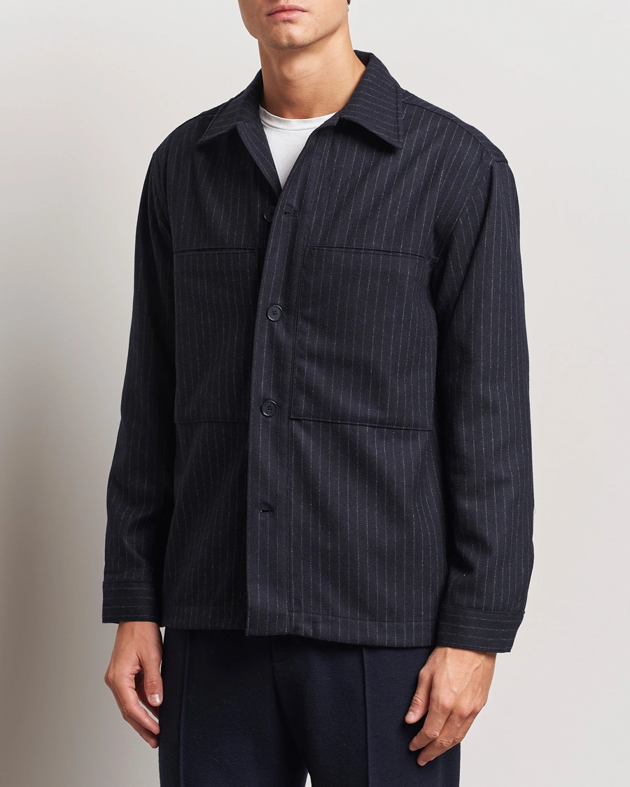 Herren |  | NN07 | Isak Wool Overshirt Navy Blue Pinstripe