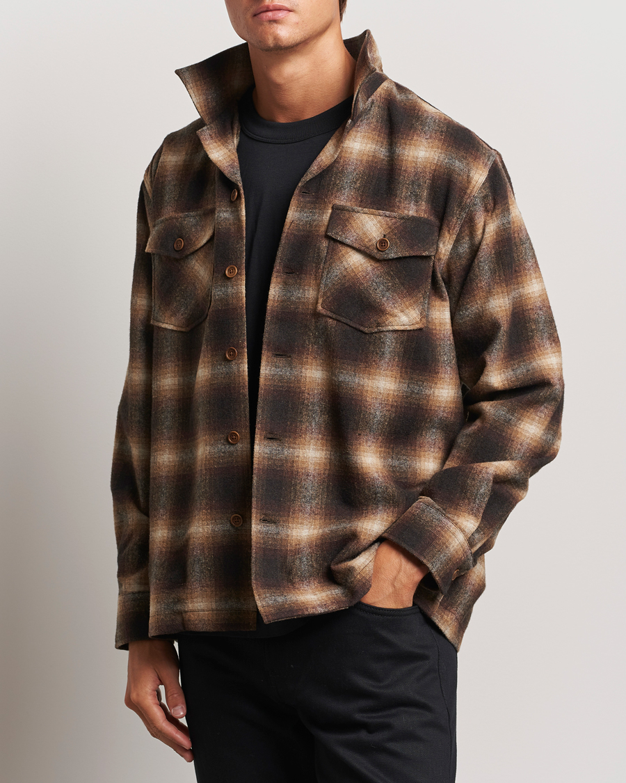 Herren | An overshirt occasion | Nudie Jeans | Vincent Shadow Check Overshirt Brown/Beige