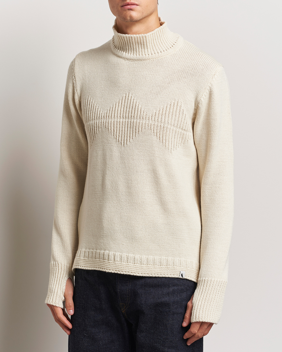 Herren |  | Peregrine | Mountain Guernsey Merino Funnel Neck Cream