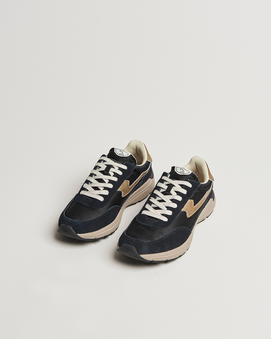 Black gold tennis shoes online