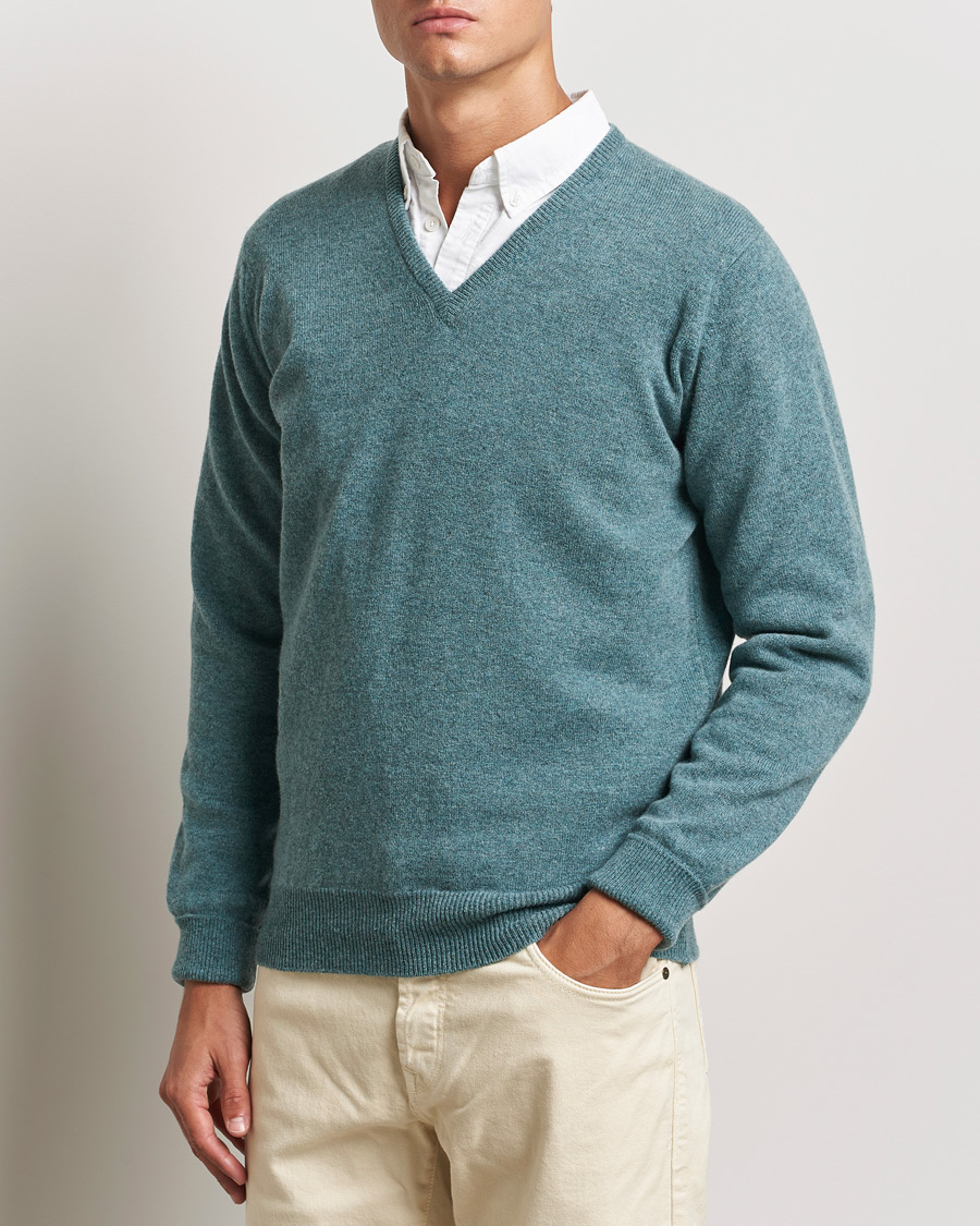 Herren |  | William Lockie | Rob Lambswool V-Neck Caspian