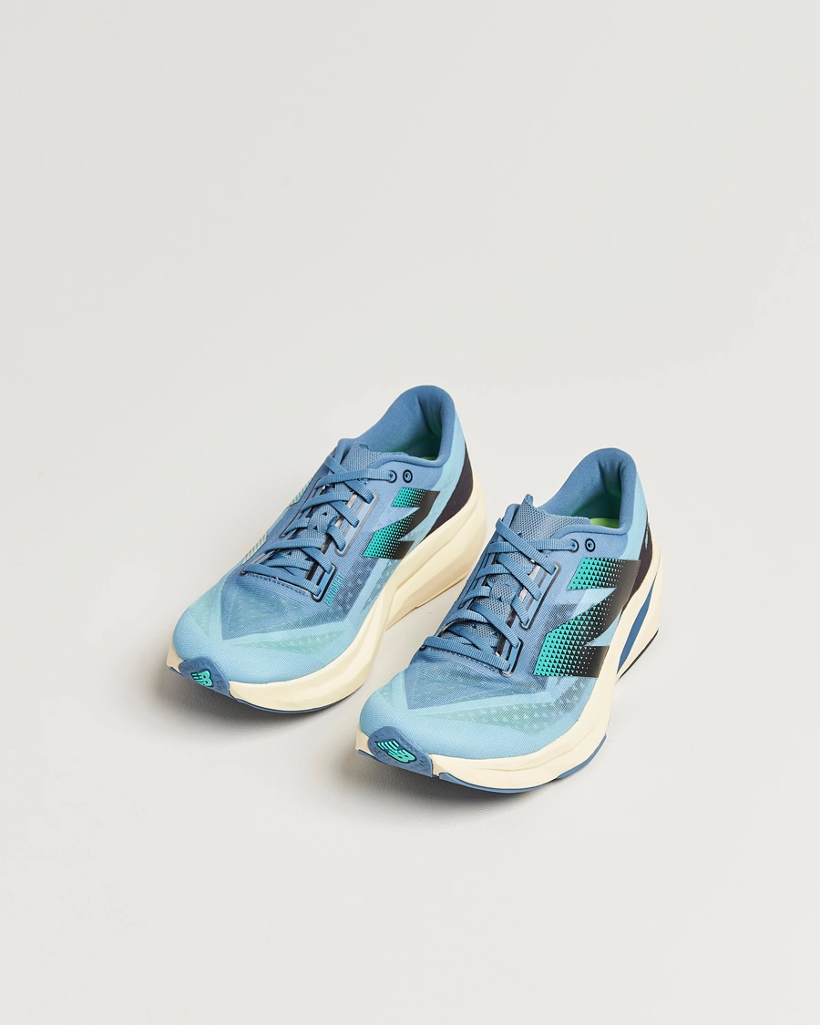 Herren |  | New Balance Running | FuelCell Rebel v4 Blue