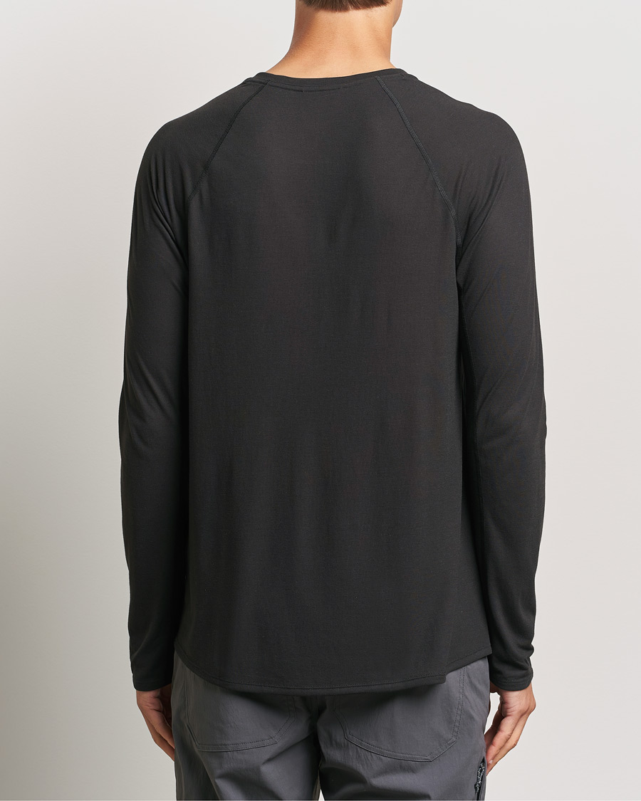 Black long sleeve patagonia shirt online