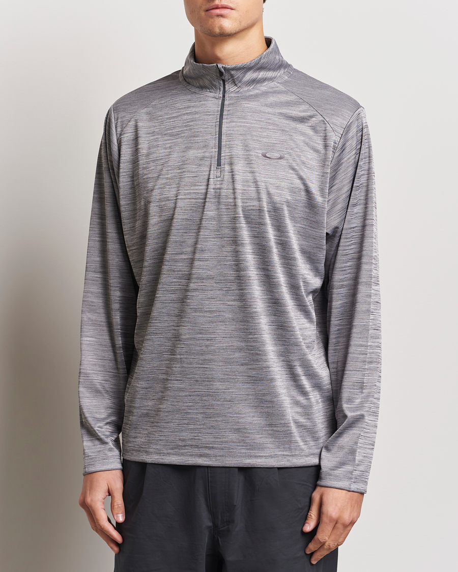 Herren |  | Oakley | Foundational 1/4 Zip Uniform